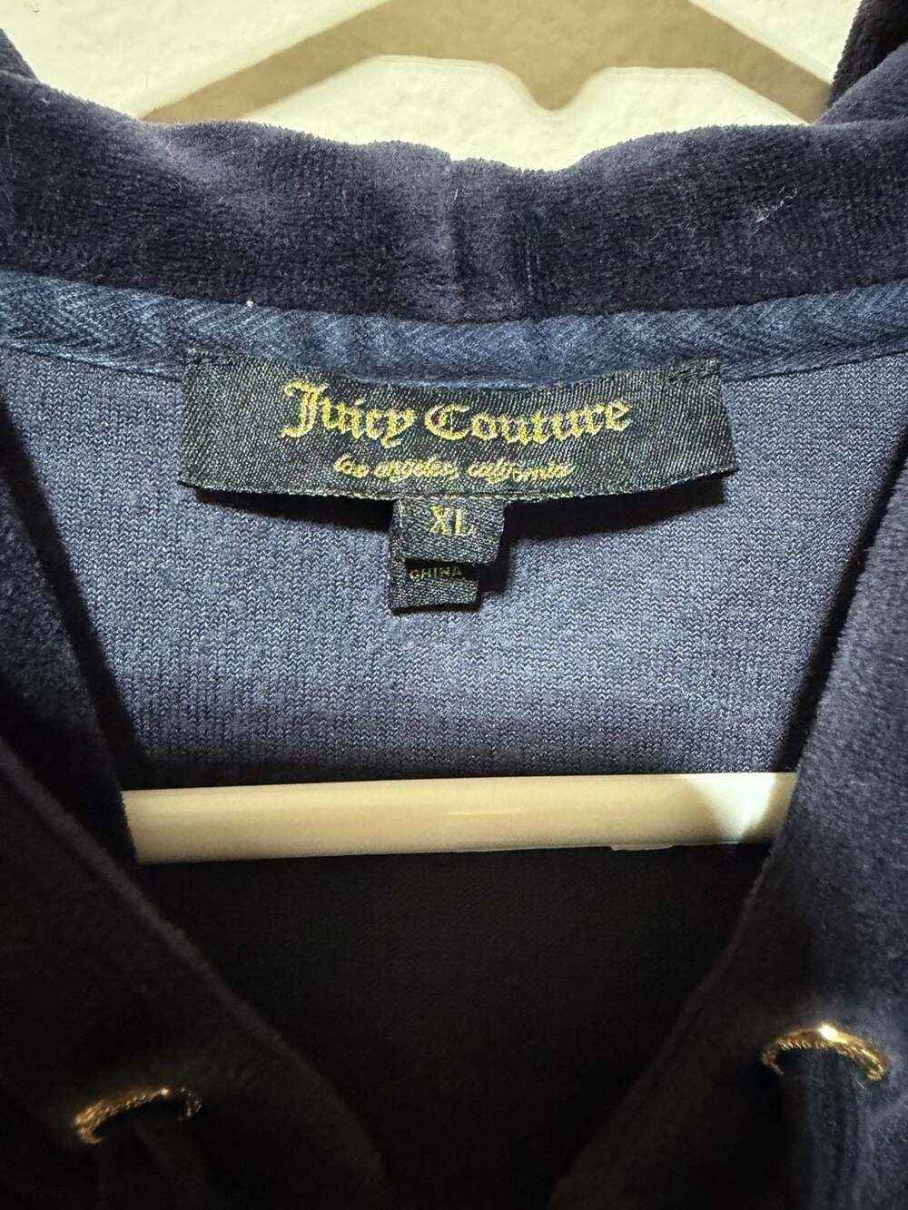Juicy Couture Beach Navy Velour Full-Zip Hoodie Jacket XL - Picture 2 of 3